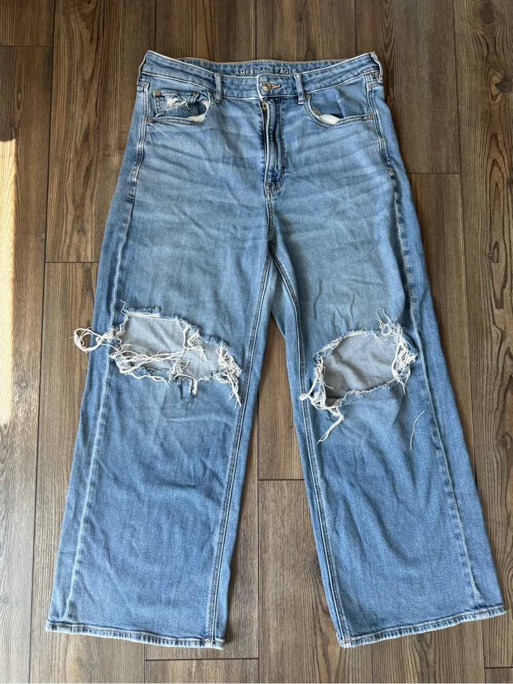 American Eagle Outfitters Super High-Rise Baggy Wide Leg Jeans - 12